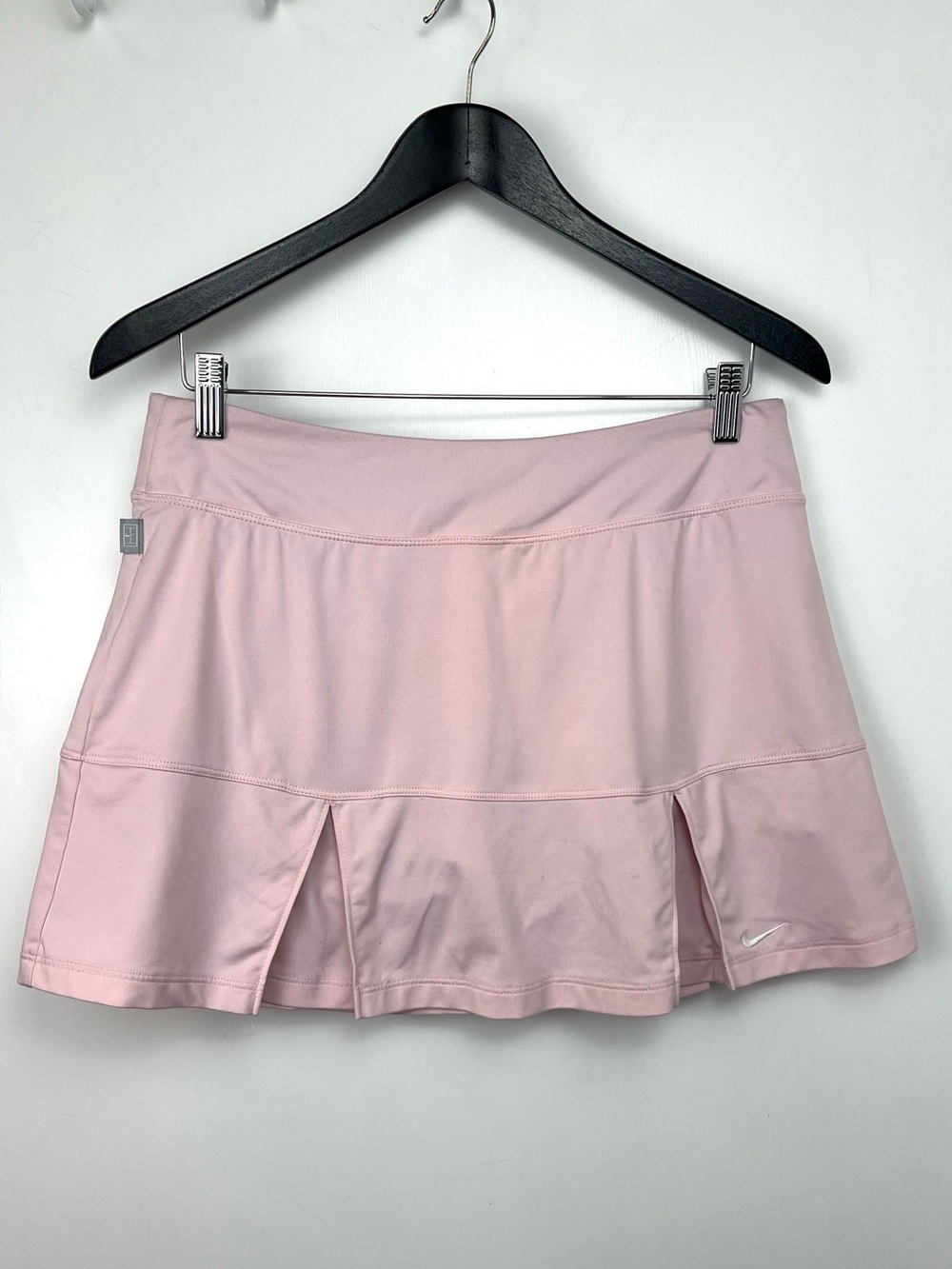 Nike Dri-Fit Pleated Tennis Skort Size M Shell Pink Athletic Athleisure Active